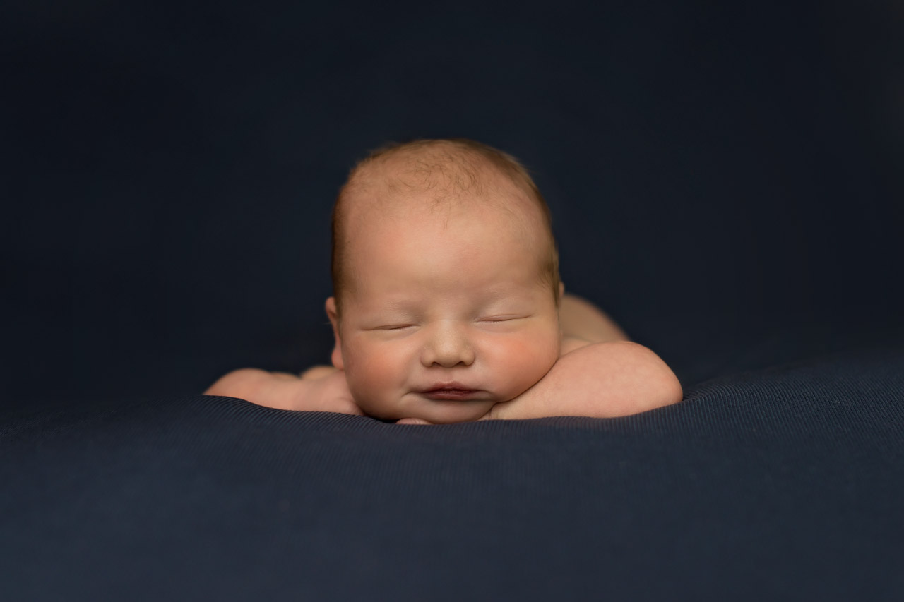 Clonel best newborn photographer