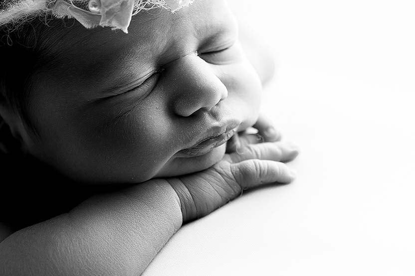 newborn-photography-clonmel-tipperary-kilkenny-Ireland-MGP_8494-BW- MONIKA GRABOWSKA-2 copy